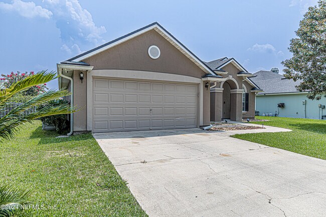 Building Photo - 1652 Redstone Ct