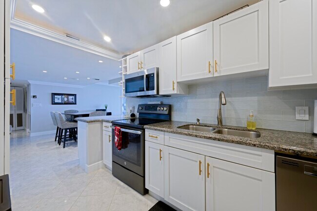 Foto del edificio - 5600 N Flagler Dr