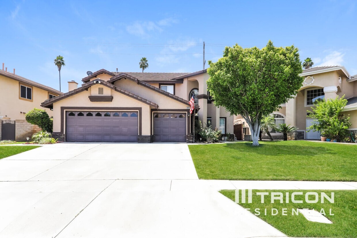 Foto principal - 844 Greenridge Rd