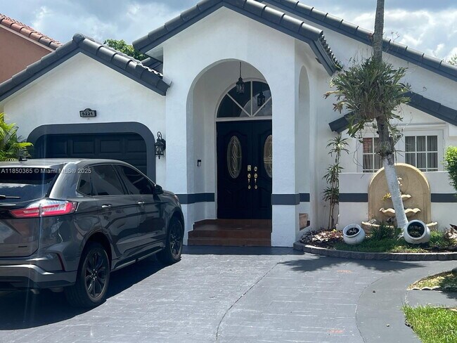 Foto del edificio - 5221 SW 154th Pl