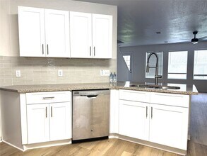Building Photo - 5615 Darby Sq Trl
