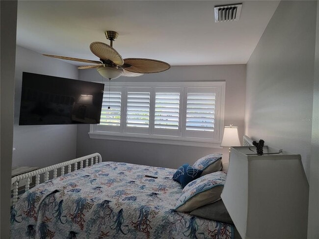 Foto del edificio - 315 Crescent Ct E