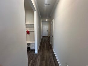 Building Photo - 212 Marley Blue Dr
