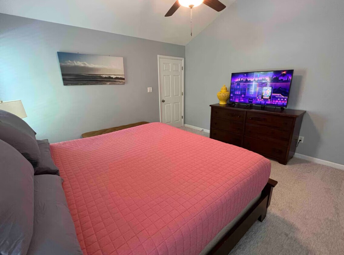 Foto principal - 3803 Bay Dr