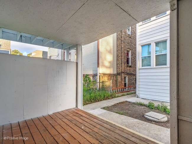 Photo - 3016 W 40th St Apartment