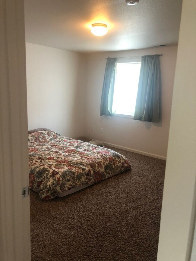 Foto del edificio - 4 bedroom 2.5 bath home for rent in Quincy