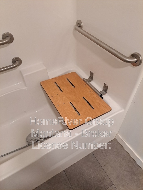 Building Photo - 1365 Rodgers St