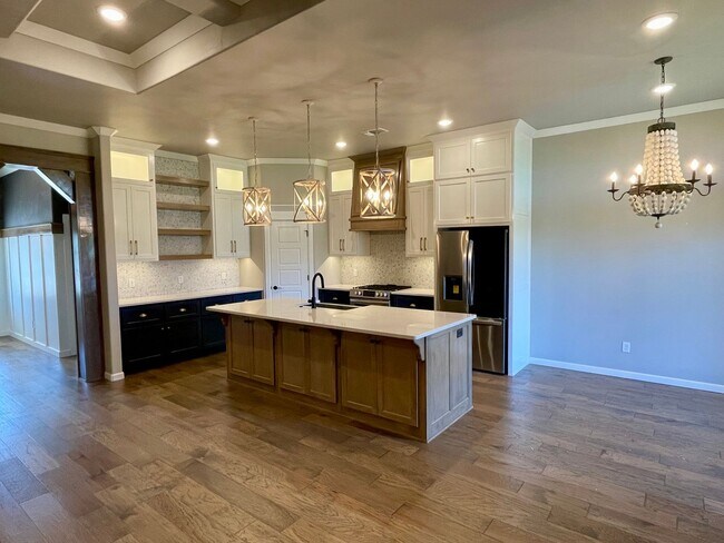 Foto del edificio - 13809 Limestone Ln