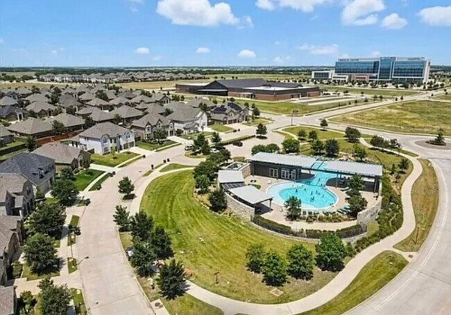 Building Photo - 913 Cobalt Dr