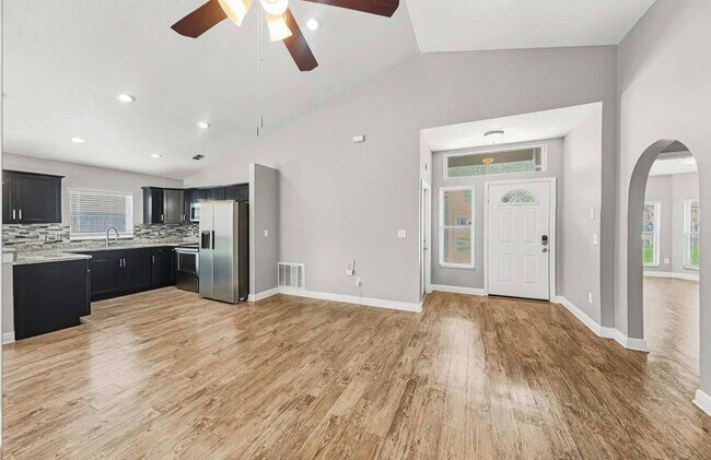 Foto del edificio - 11425 Kenley Cir