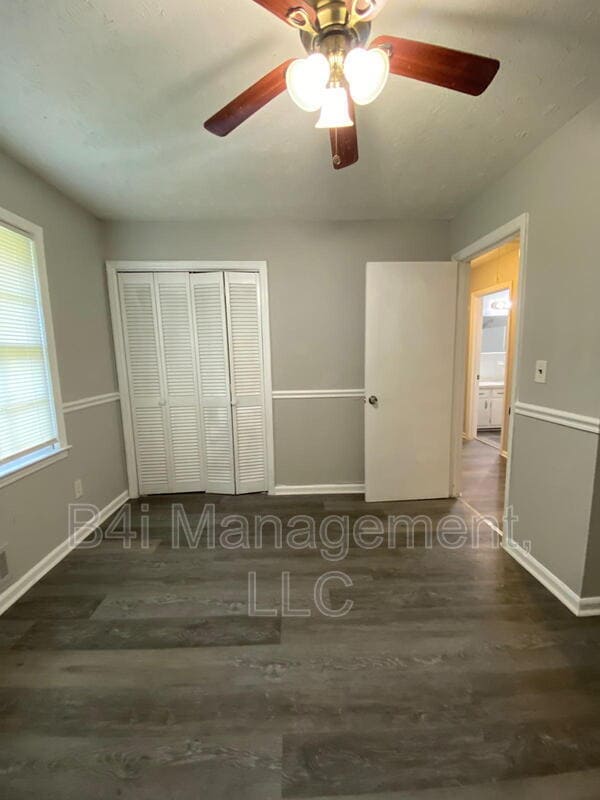 Foto del edificio - 1438 S Burnt Hickory Rd