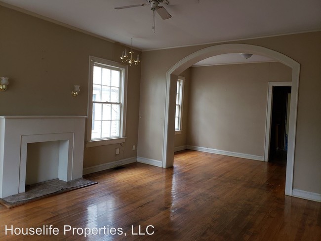 Building Photo - 2 br, 1 bath Apartment - 142 Taliaferro Dr.