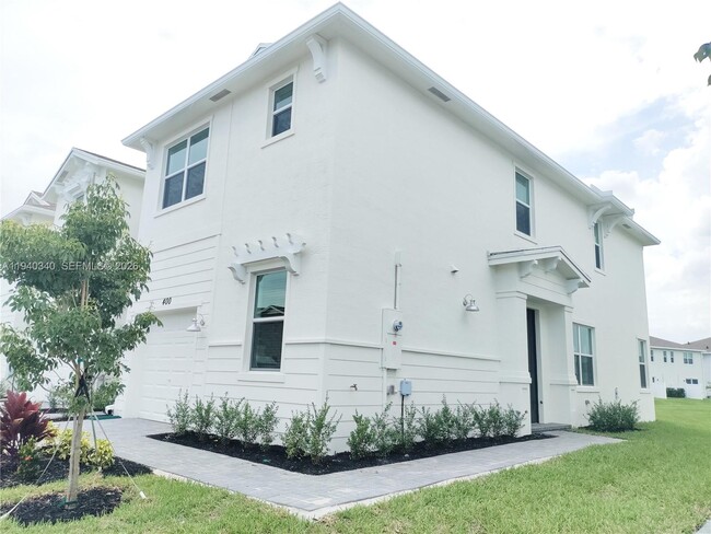 Foto del edificio - 400 SE Crossoak Ln