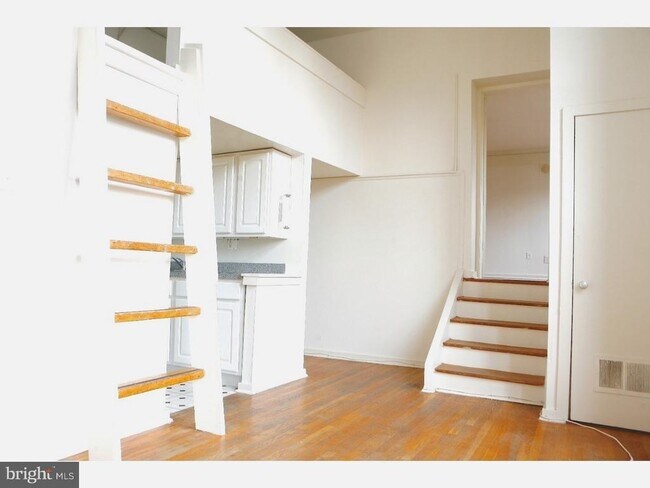 Foto del edificio - 409-15 S 11th St