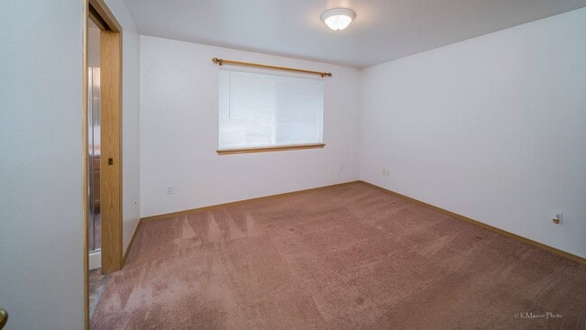 Building Photo - 8125 325th Pl NW