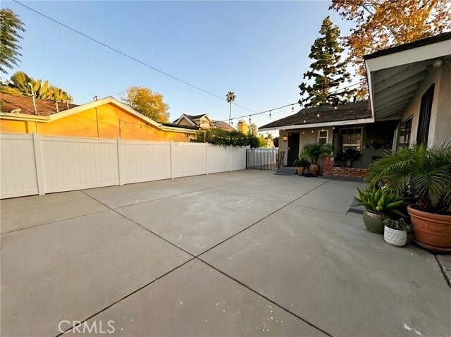 Building Photo - 11559 Blix St