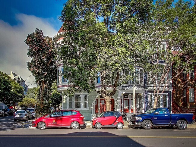 Building Photo - Gorgeous Flat in the Heart of Duboce Trian...