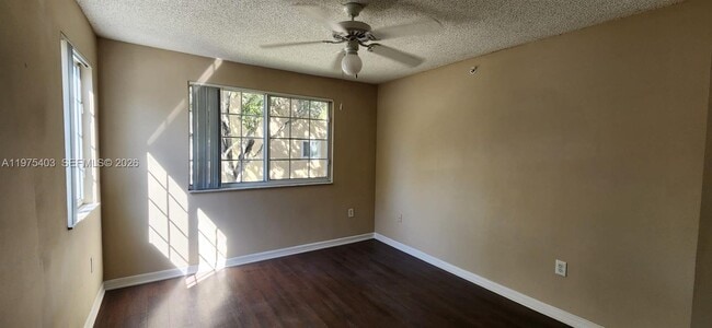 Building Photo - 4151 N Haverhill Rd