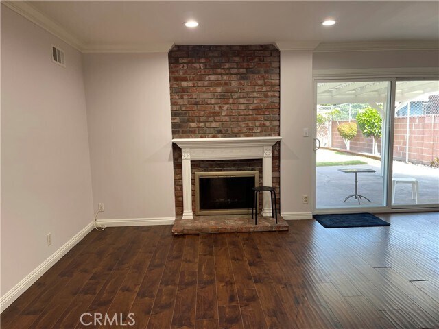 Foto del edificio - 6221 San Rafael Dr