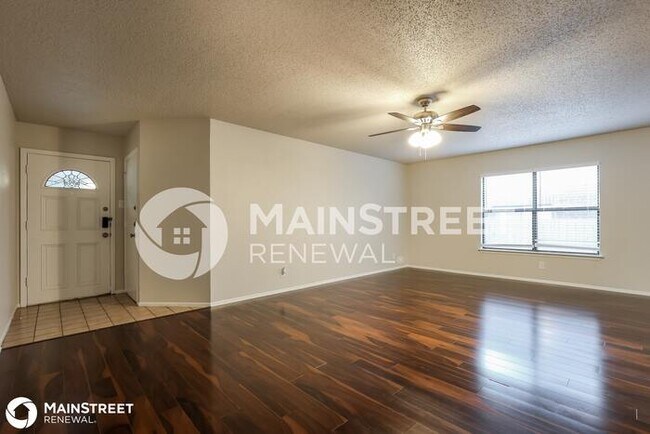 Building Photo - 7007 Beech Trail Dr