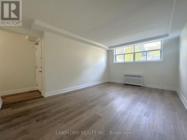 Building Photo - 155 Stanley Ave