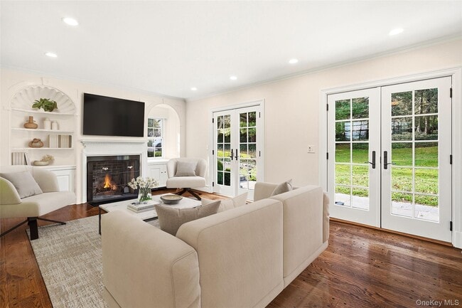 Building Photo - 6 Club Rd