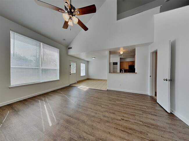 Building Photo - 6630 Rusty Ridge Ln