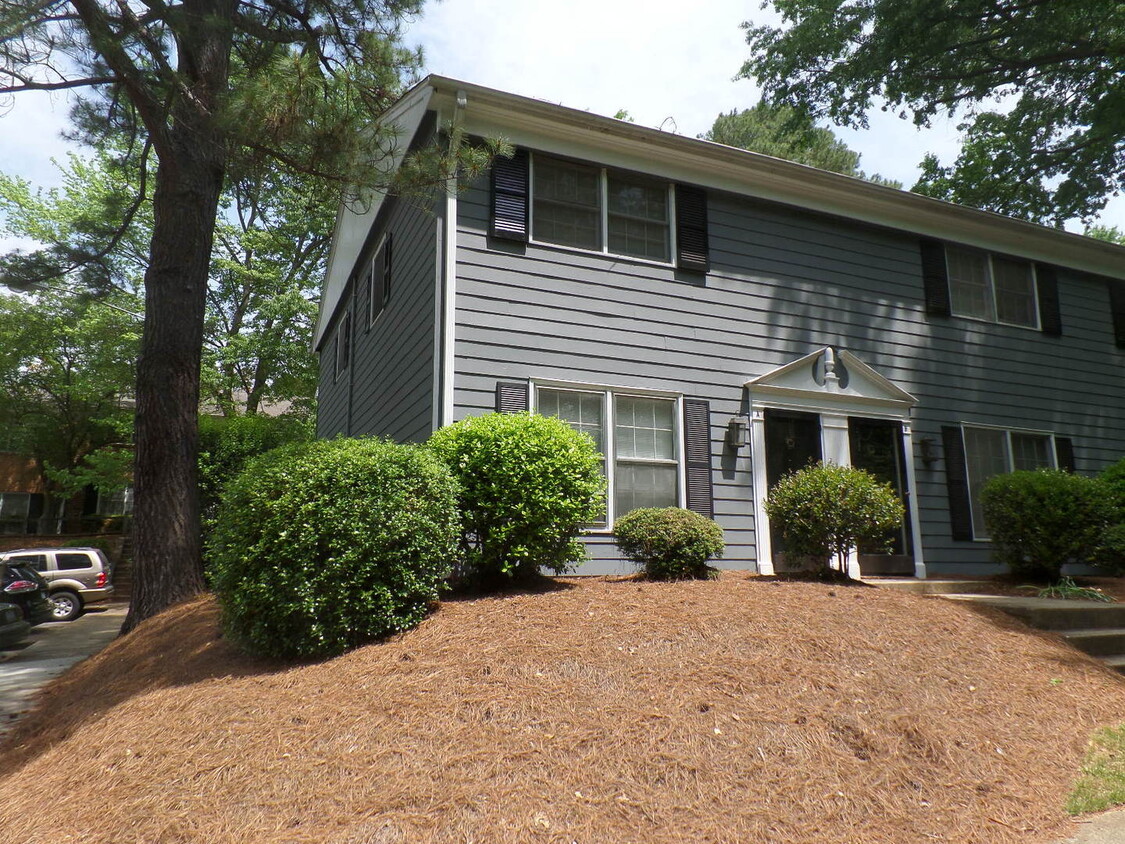 Primary Photo - CORNER TOWNHOUSE/WOOD FLOORS/EXTRA WINDOWS...