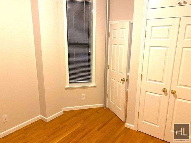 Building Photo - 54 EAST 7 STREET