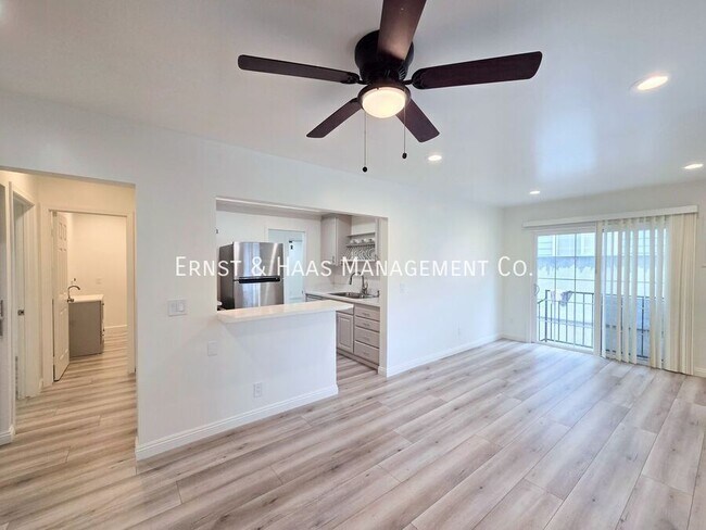 Foto del edificio - 1084 Walnut Ave