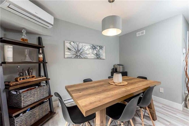 Photo du bâtiment - 229 Des Erables Rue