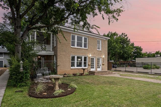 Building Photo - 5322 Junius St