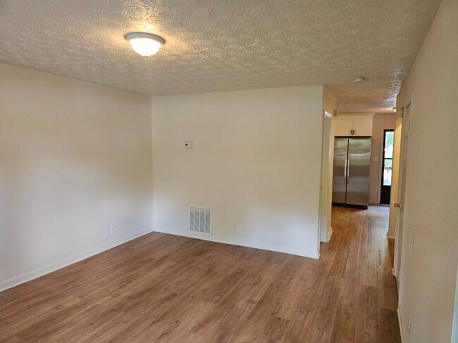 Foto del edificio - 490 S Jeff Davis Dr