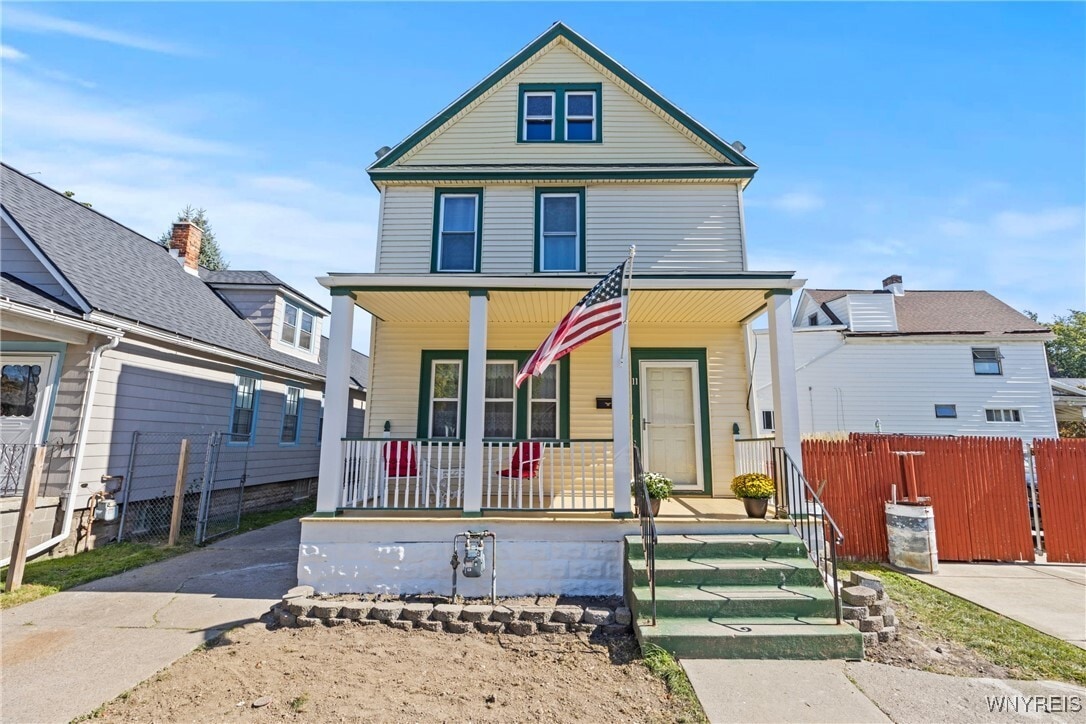 Primary Photo - 11 Baynes St