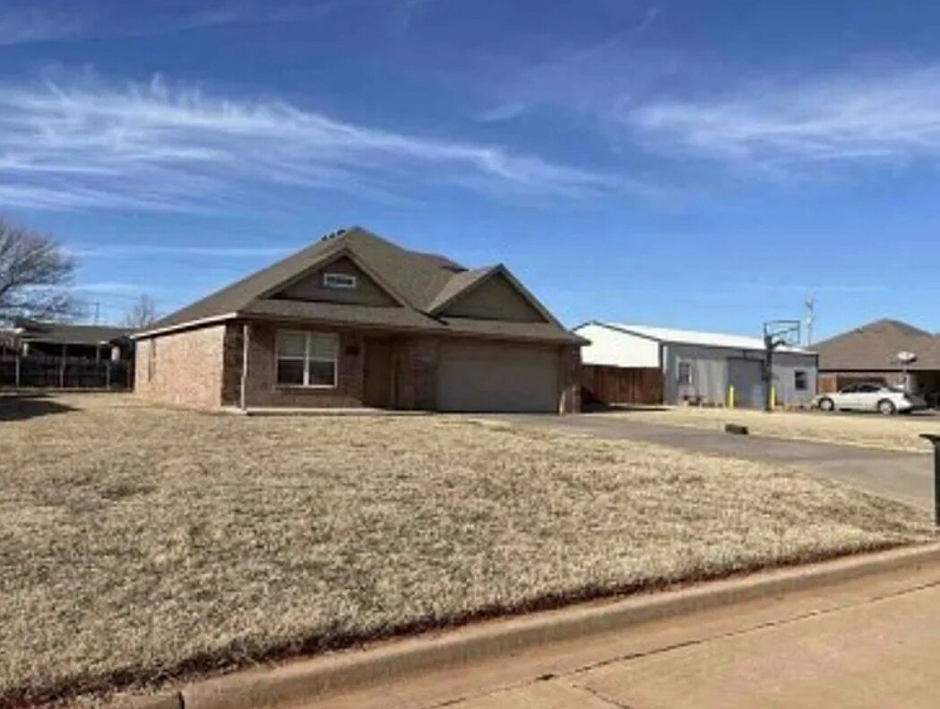 Primary Photo - 111 Gambel Ln