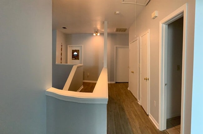 Building Photo - 1252 Canyon Creek Cir