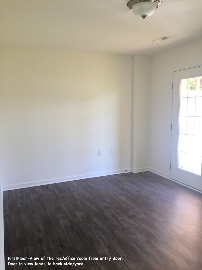 Building Photo - 76 Furlong Way