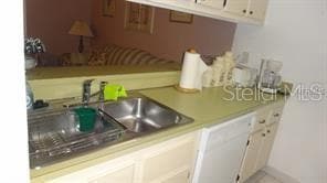 Foto del edificio - 2525 W Bay Dr
