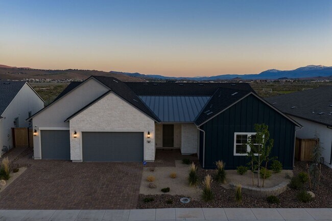 Foto del edificio - 4 Bedroom Home in Stonebrook
