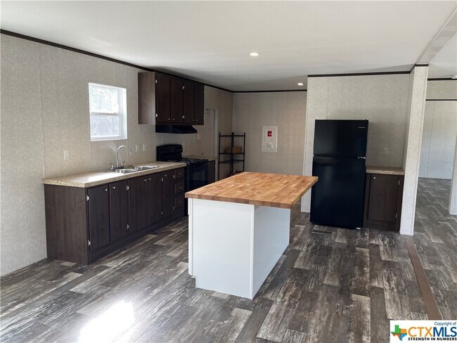 Foto del edificio - 505 Buck Trail