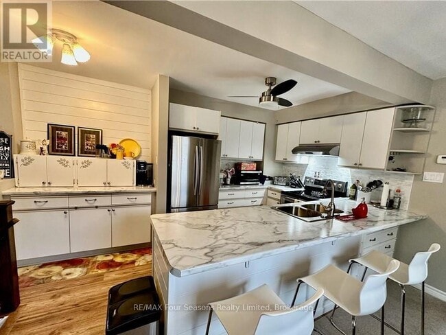 Photo du bâtiment - 615 TENTH STREET