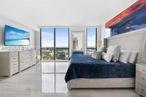 Foto del edificio - 4 br, 3.5 bath Condo - 100 E Las Olas Blvd...