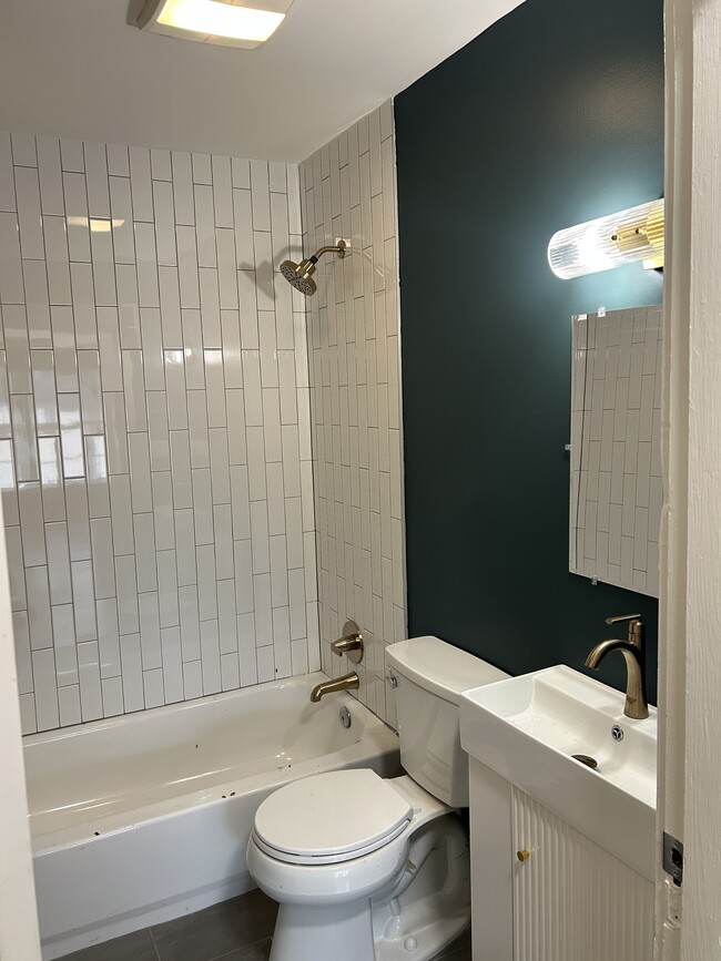 Foto del edificio - 404 Delaware Ave