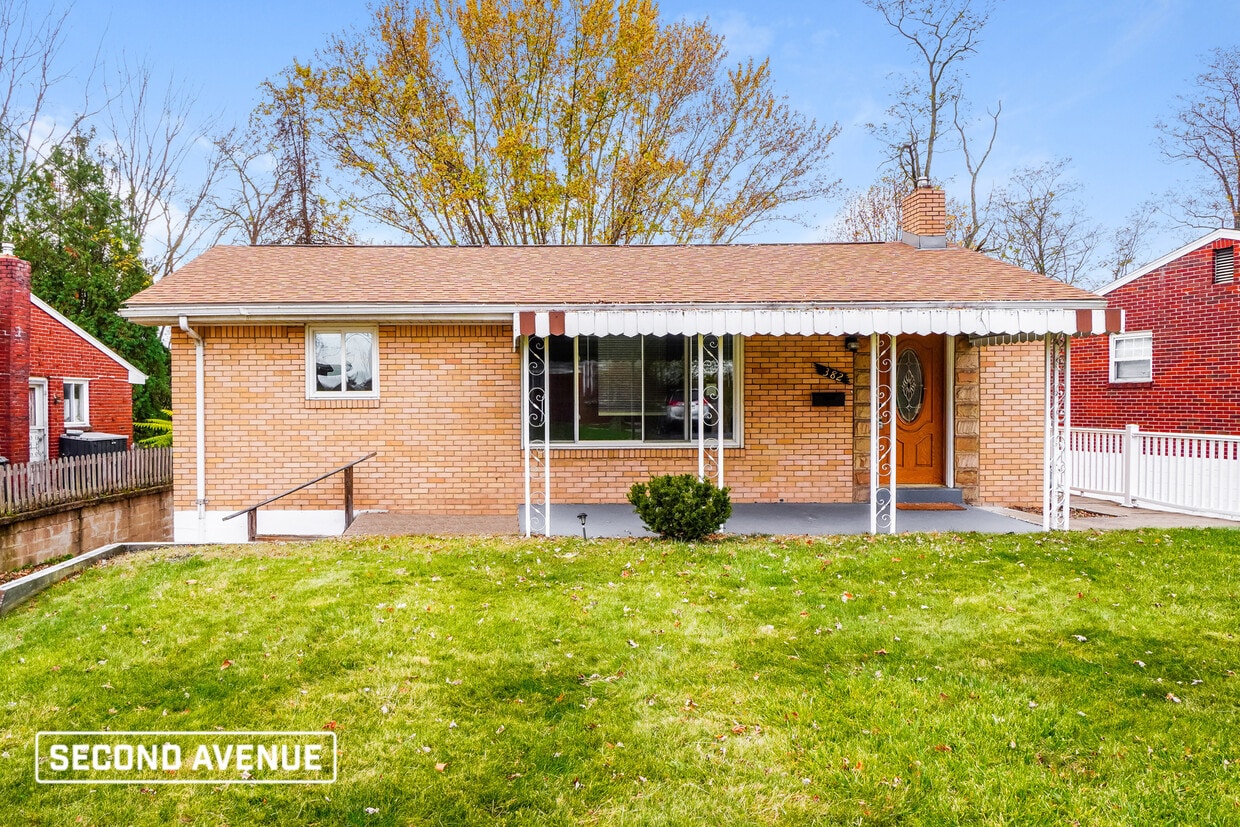 382 Collins DR House Rental in Pittsburgh, PA