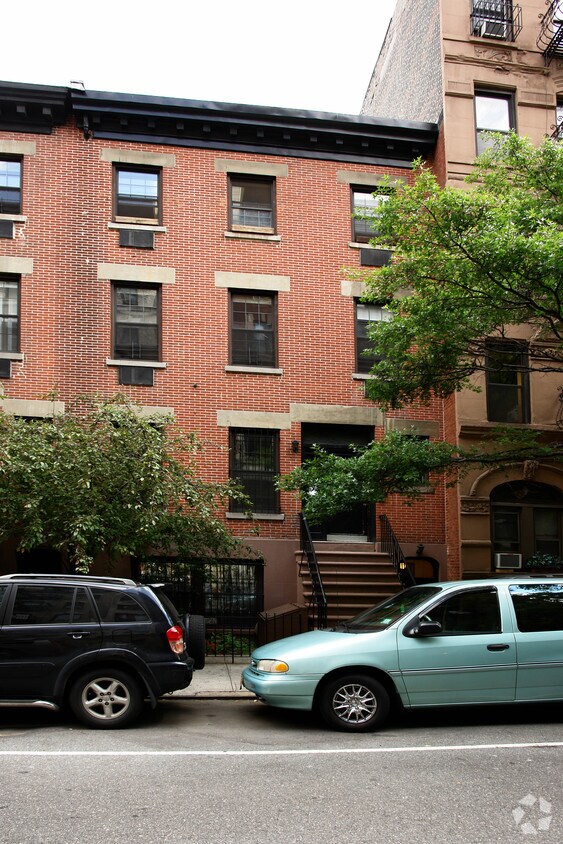 Primary Photo - 213 W 21st St
