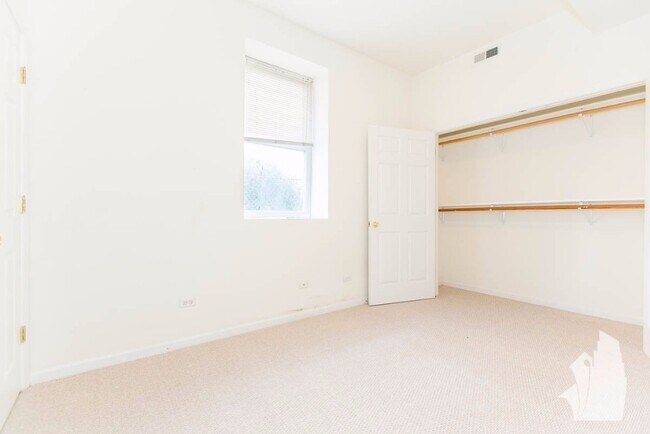Foto del edificio - 2112 N Campbell Ave