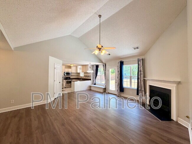 Foto del edificio - 112 Caughman Ridge Rd