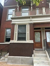 Building Photo - 3868 Shaw Blvd