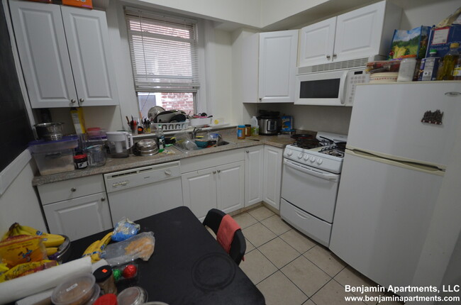 Foto del edificio - 71 Brighton Ave