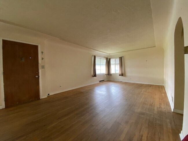 Foto del edificio - 1808 W 2nd Ave